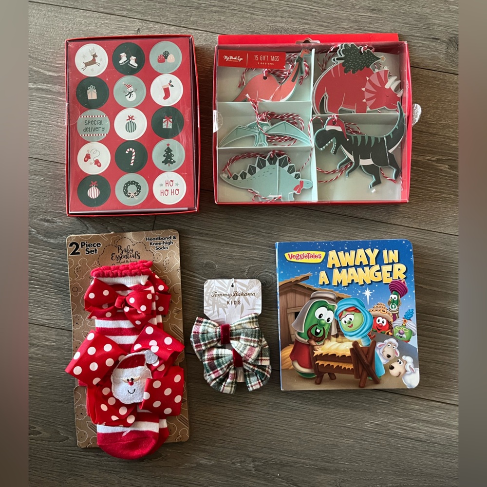 NWT Veggietales and Mixed Brand Toddler Christmas Bundle. Letters to Santa, book